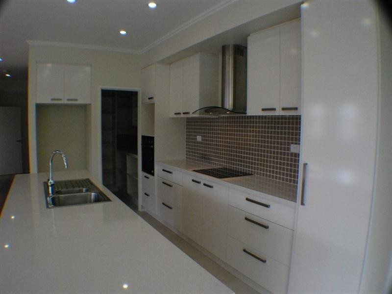 42 St Catherines Terrace, Wynnum QLD 4178