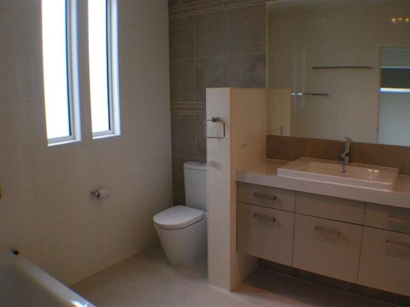 42 St Catherines Terrace, Wynnum QLD 4178