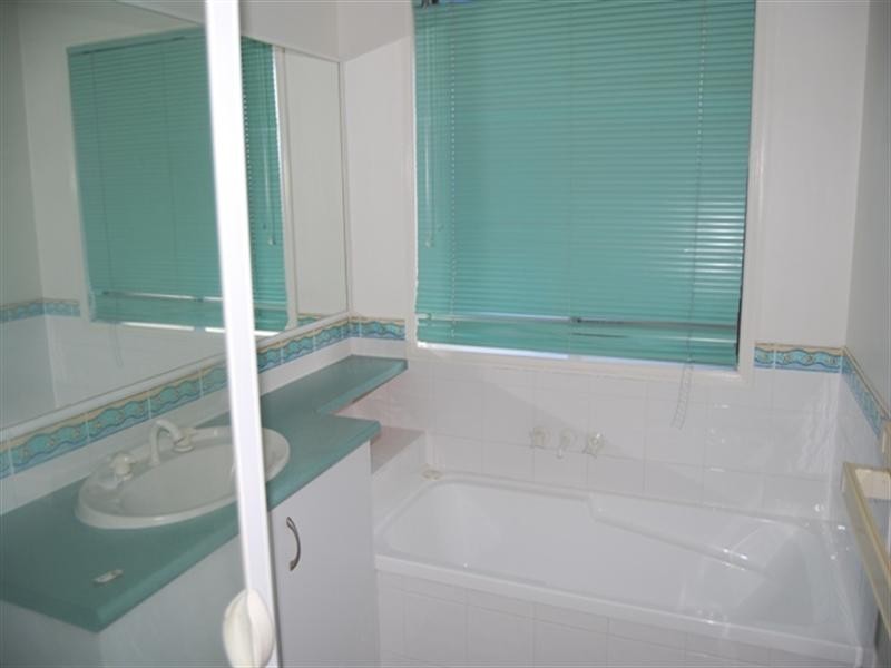 91 New Lindum Road, Wynnum West QLD 4178