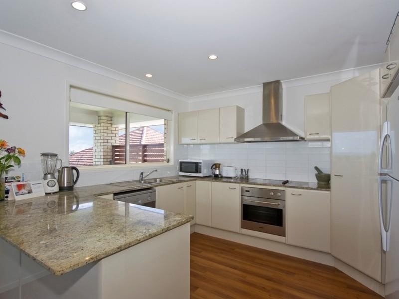 69 Daisy Road, Manly West QLD 4179