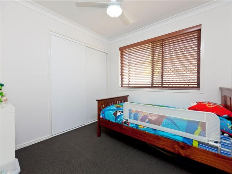 42 Whipbird Circuit, Victoria Point QLD 4165