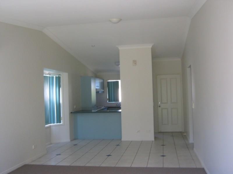 9/11 Trevally Crescent, Manly West QLD 4179