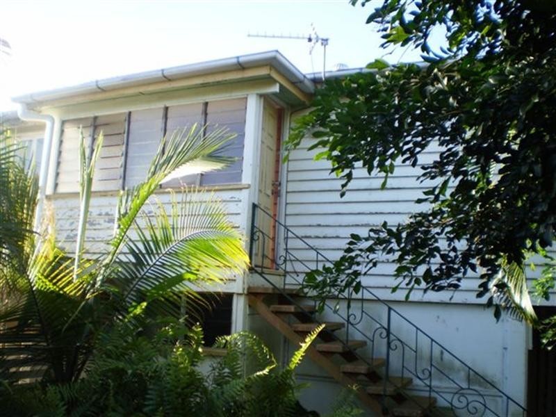 22 Rodney Street, Wynnum QLD 4178