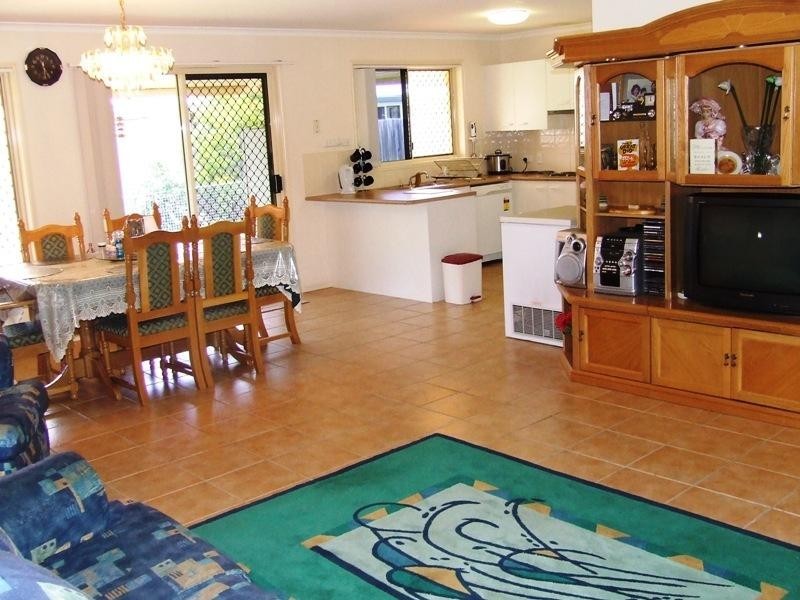 66 Evelyn Road, Wynnum West QLD 4178