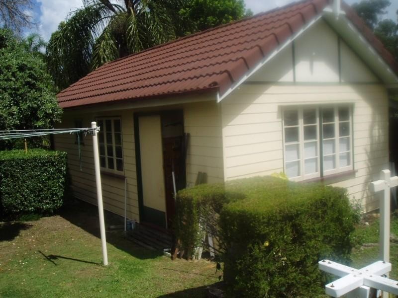 90 Haylock Street, Wynnum QLD 4178