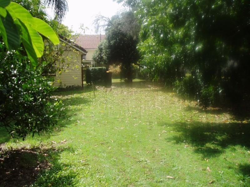 90 Haylock Street, Wynnum QLD 4178