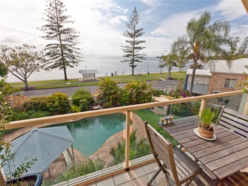 9/61 Waterloo Esplanade, Wynnum QLD 4178
