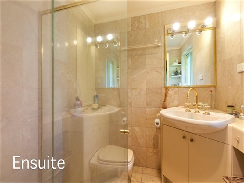 9/61 Waterloo Esplanade, Wynnum QLD 4178