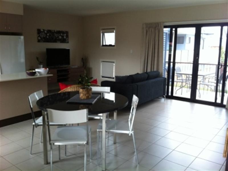 3/6 Emsworth Street, Wynnum QLD 4178