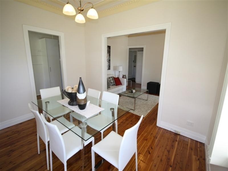 46 Crown Street, Wynnum QLD 4178