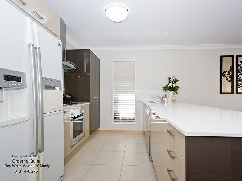 16 Tulip Street, Wynnum QLD 4178