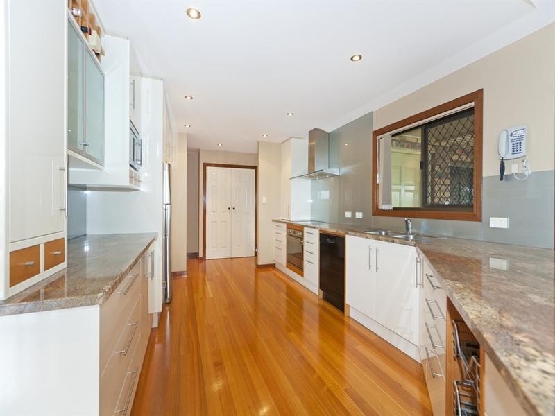 3 Carlile Place, Wynnum West QLD 4178