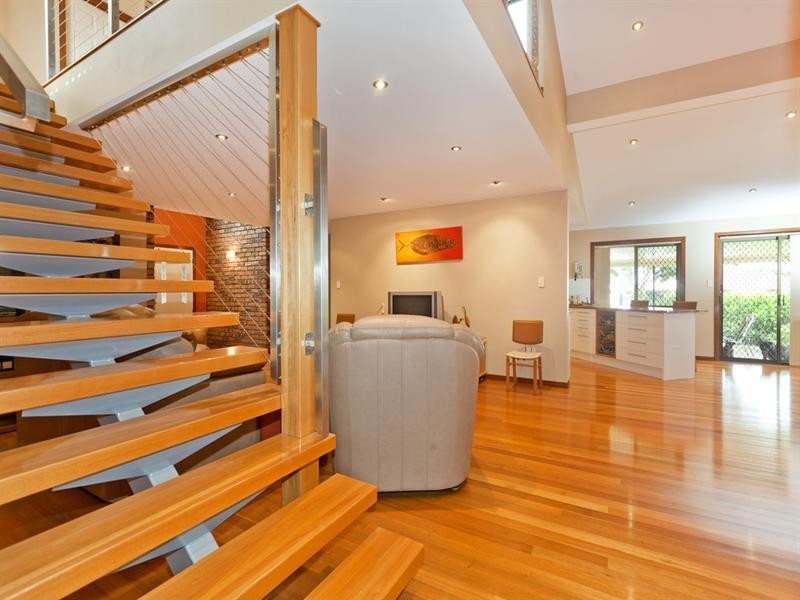 3 Carlile Place, Wynnum West QLD 4178