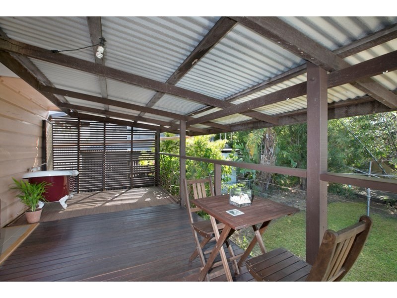 51 CARNATION Street, Wynnum QLD 4178