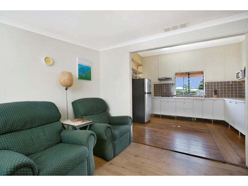 51 CARNATION Street, Wynnum QLD 4178