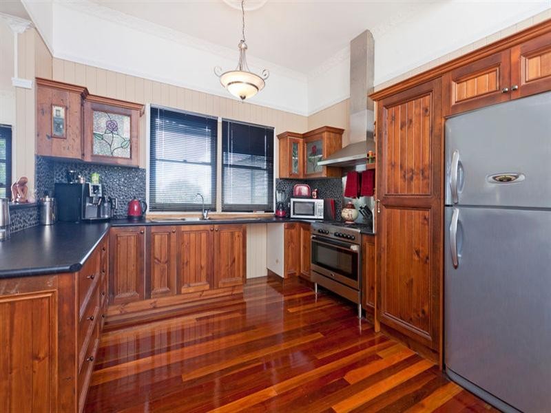 38 Ryder Street, Wynnum QLD 4178