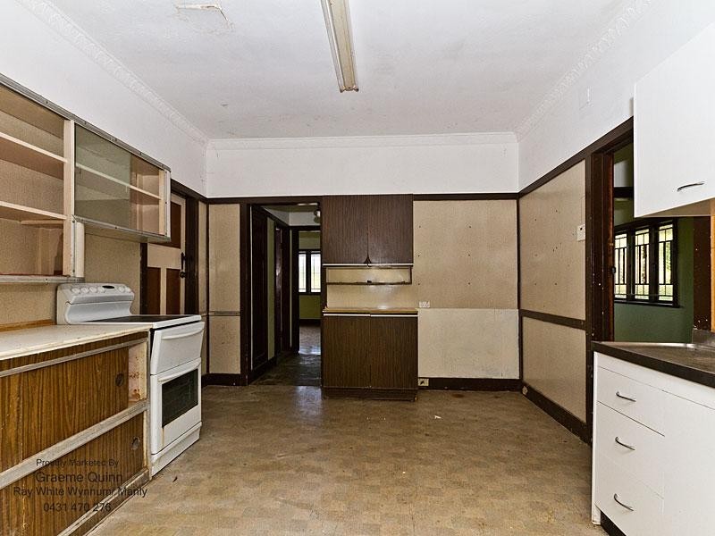 85 WALNUT Street, Wynnum QLD 4178