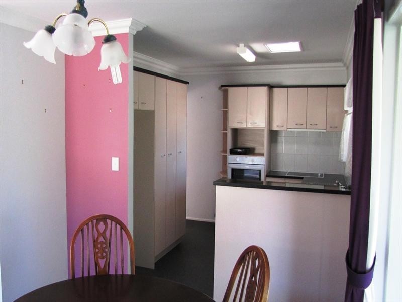 12 Leadale Street, Wynnum West QLD 4178