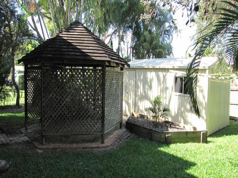 12 Leadale Street, Wynnum West QLD 4178