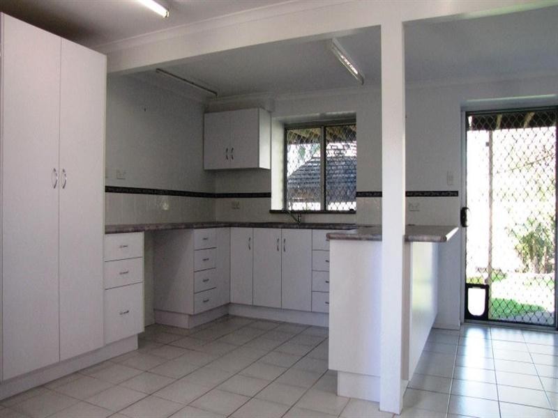 12 Leadale Street, Wynnum West QLD 4178