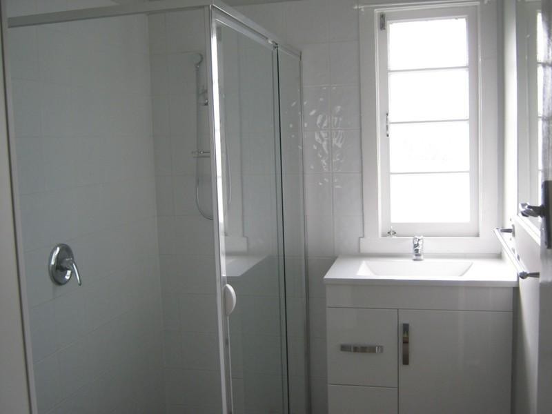 19 Montrose Parade, Wynnum West QLD 4178