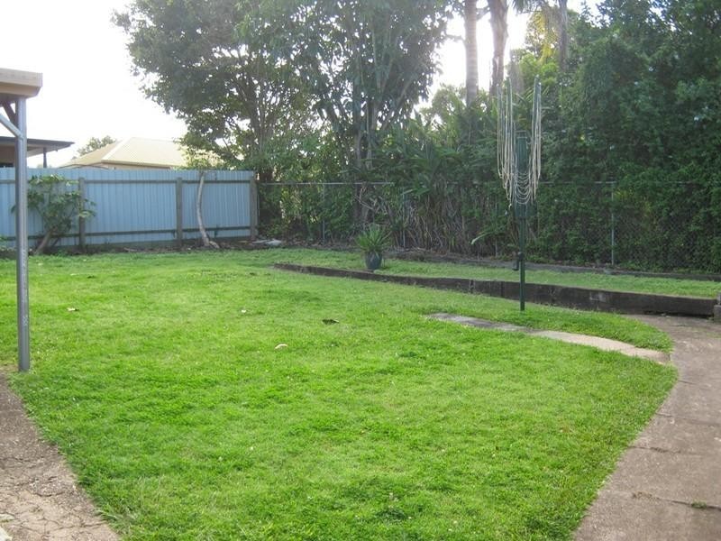 19 Montrose Parade, Wynnum West QLD 4178
