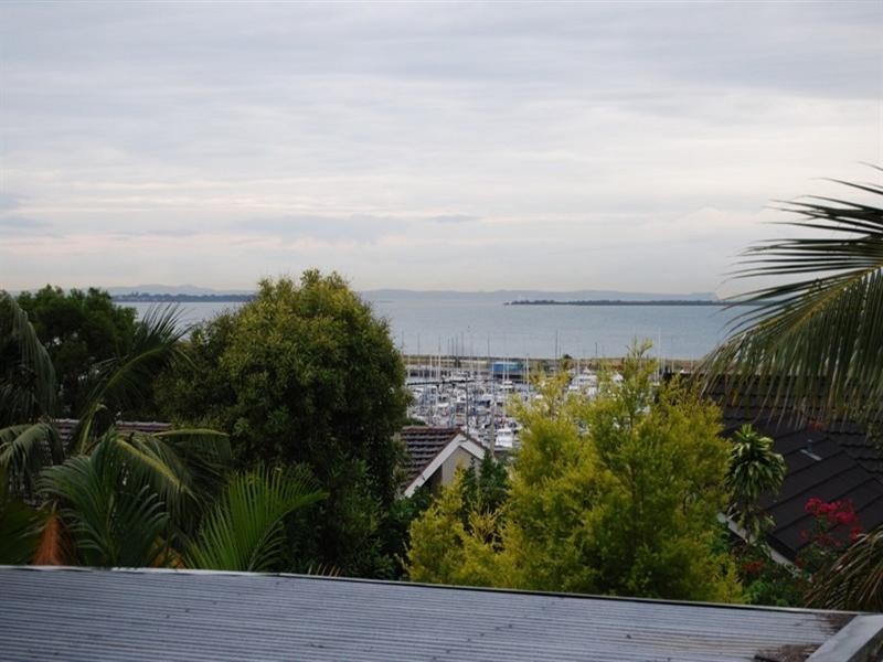 110 Oceana Terrace, Manly QLD 4179