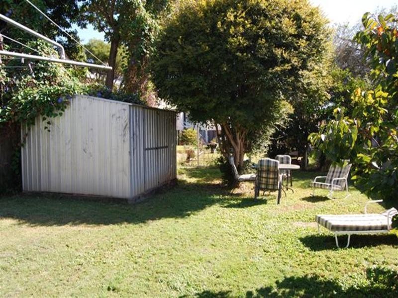 15 Pine Street, Wynnum QLD 4178