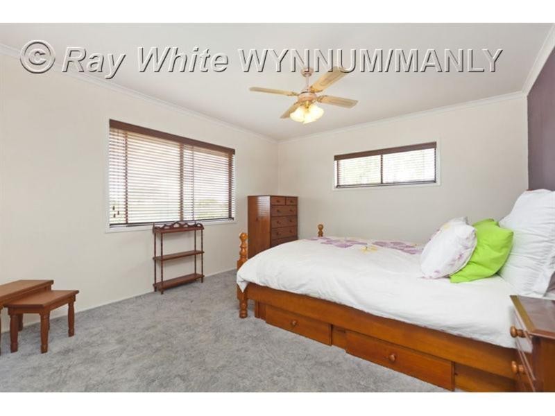 33 Gateway Street, Wynnum West QLD 4178