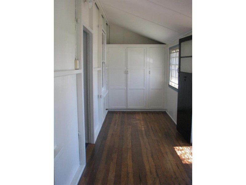 76 Cedar Street, Wynnum QLD 4178