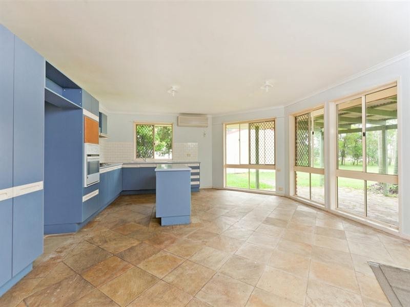 101 Kianawah Road, Wynnum West QLD 4178
