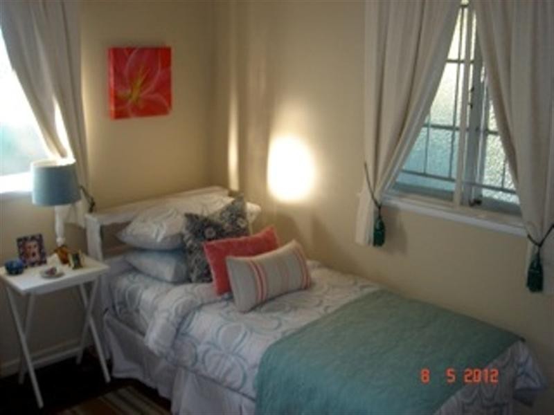 12 Ingleston Street, Wynnum West QLD 4178