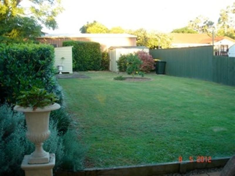 12 Ingleston Street, Wynnum West QLD 4178