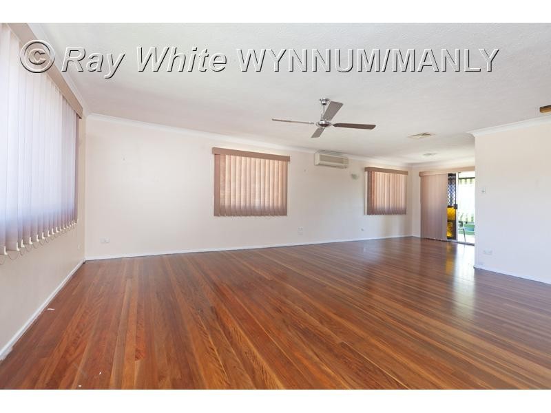 4 Suzanne Street, Wynnum West QLD 4178
