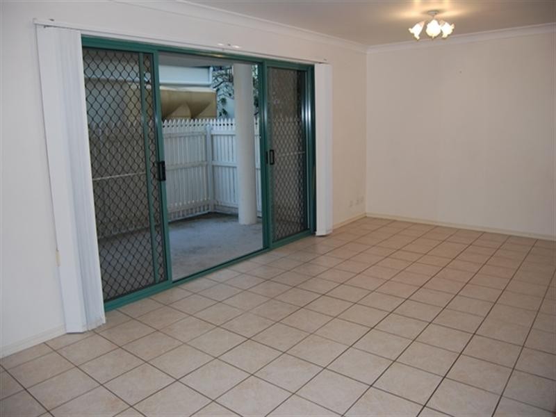 1/32 Pashen Street, Morningside QLD 4170