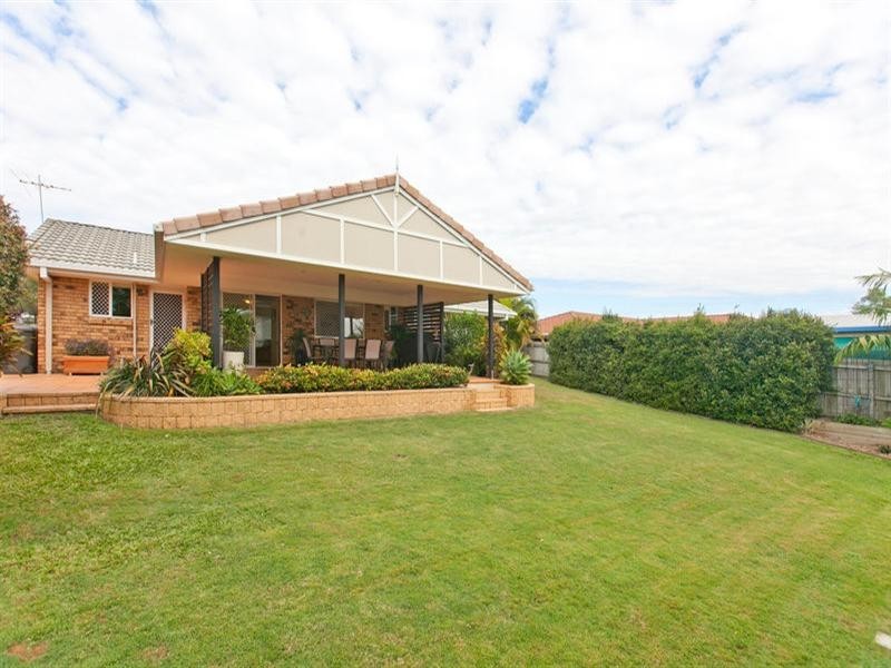 43 Plaza Street, Wynnum West QLD 4178