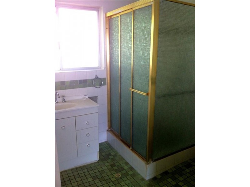 Unit 4, 28 Edith Street, Wynnum QLD 4178