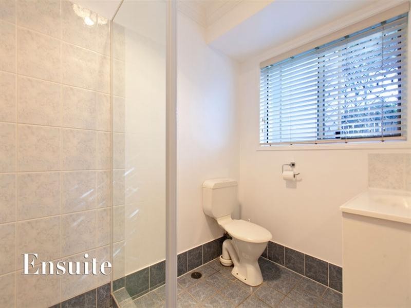 42 Lockwood Crescent, Manly West QLD 4179