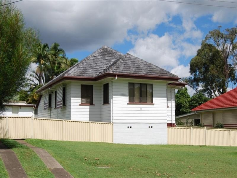 16 Radius Street, Wynnum QLD 4178