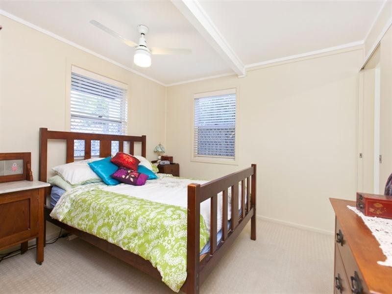 19 Pansy Street, Wynnum QLD 4178