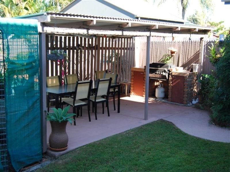 14 Leadale Street, Wynnum West QLD 4178