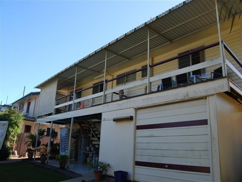 14 Leadale Street, Wynnum West QLD 4178