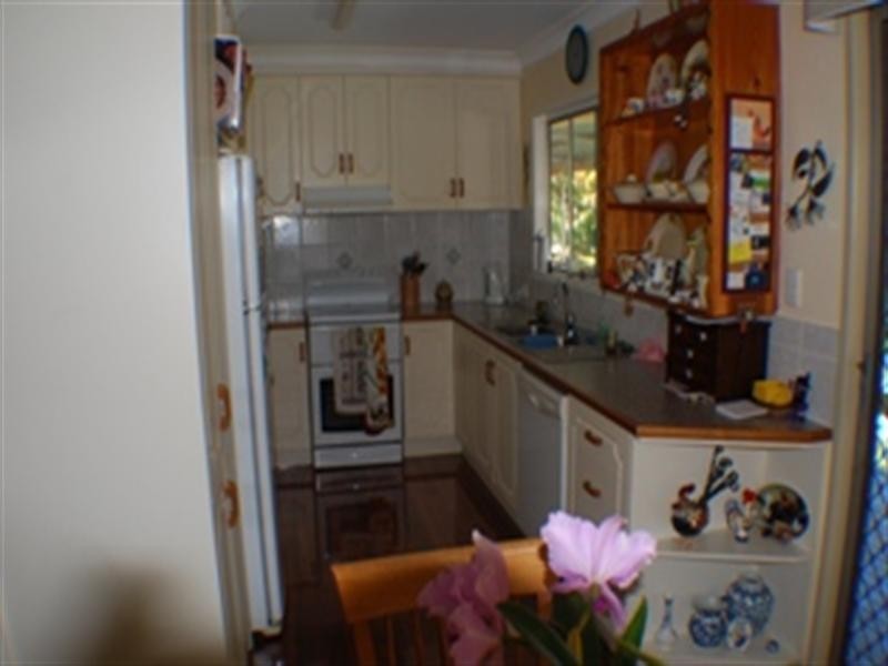 14 Leadale Street, Wynnum West QLD 4178