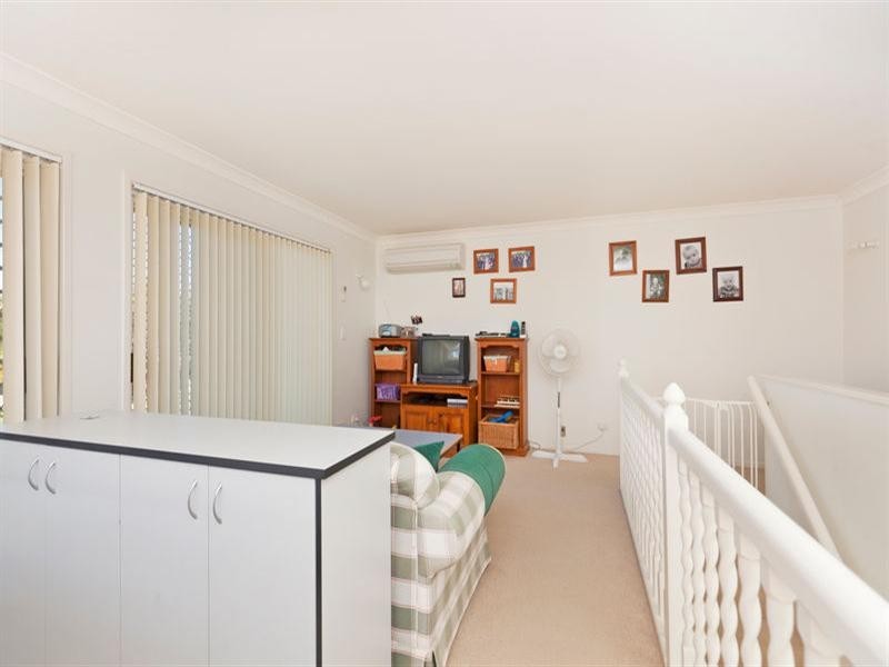 23 Stewart Parade, Manly QLD 4179