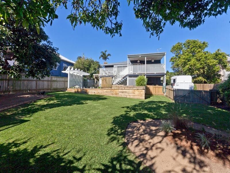 111 Cedar Street, Wynnum QLD 4178