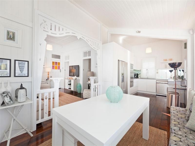 111 Cedar Street, Wynnum QLD 4178