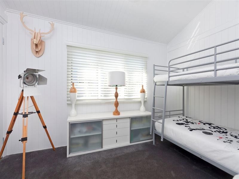 111 Cedar Street, Wynnum QLD 4178