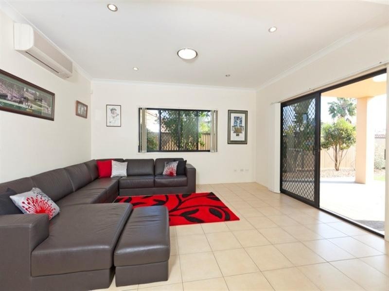 7 Summit Place, Wynnum West QLD 4178