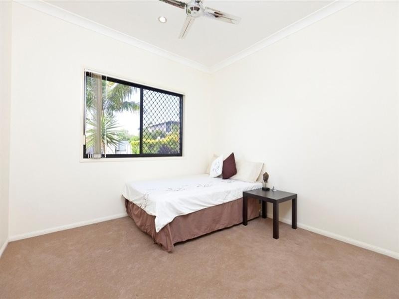 7 Summit Place, Wynnum West QLD 4178