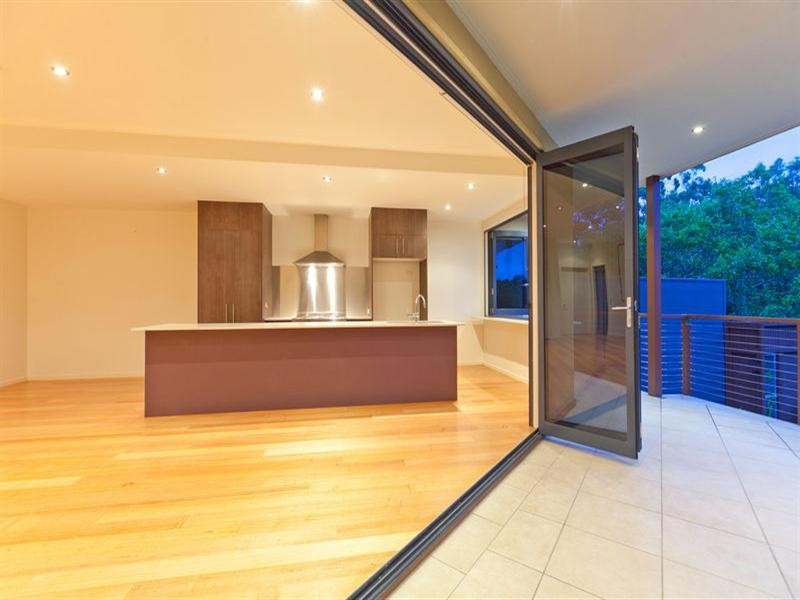 48 St Catherines Terrace, Wynnum QLD 4178